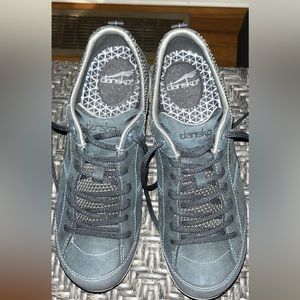 Brand new Dansko Paisley navy milled nubuck sneaker, size 40